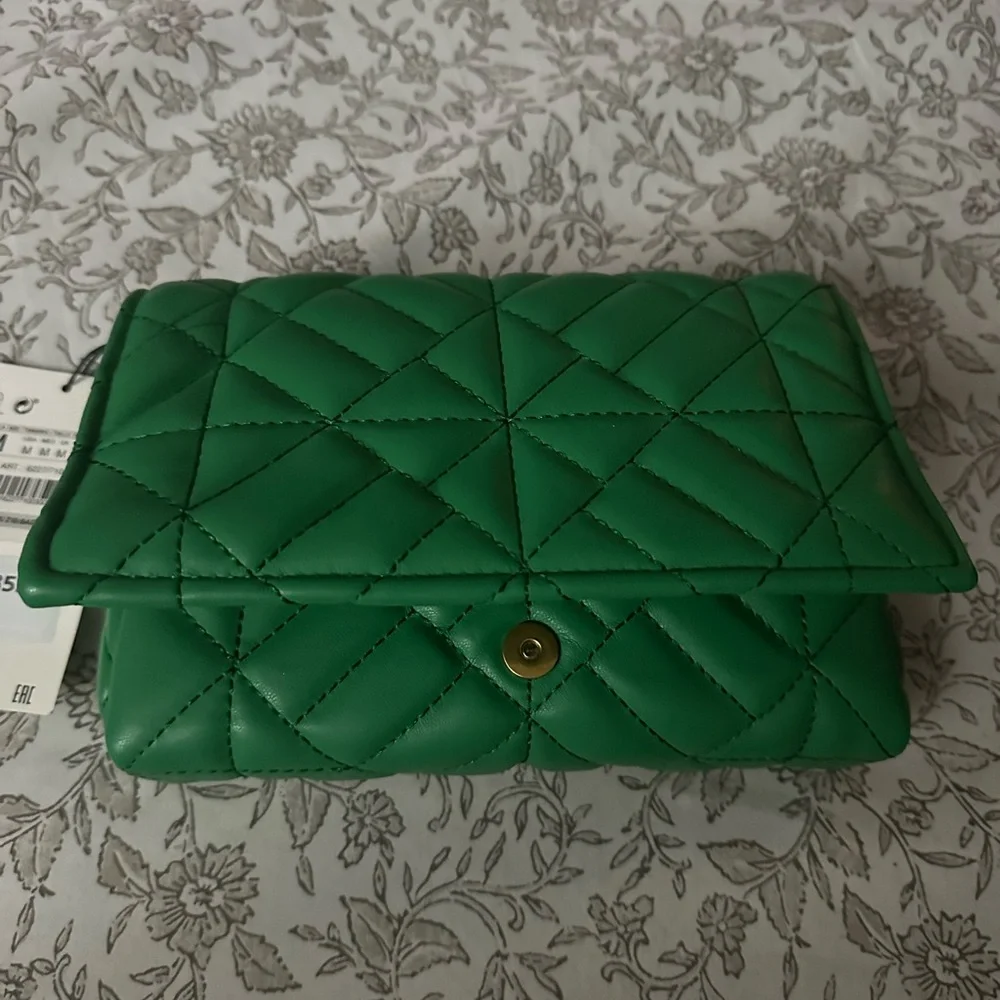 Zara Emerald Quilted Clutch - Picture 3 of 6